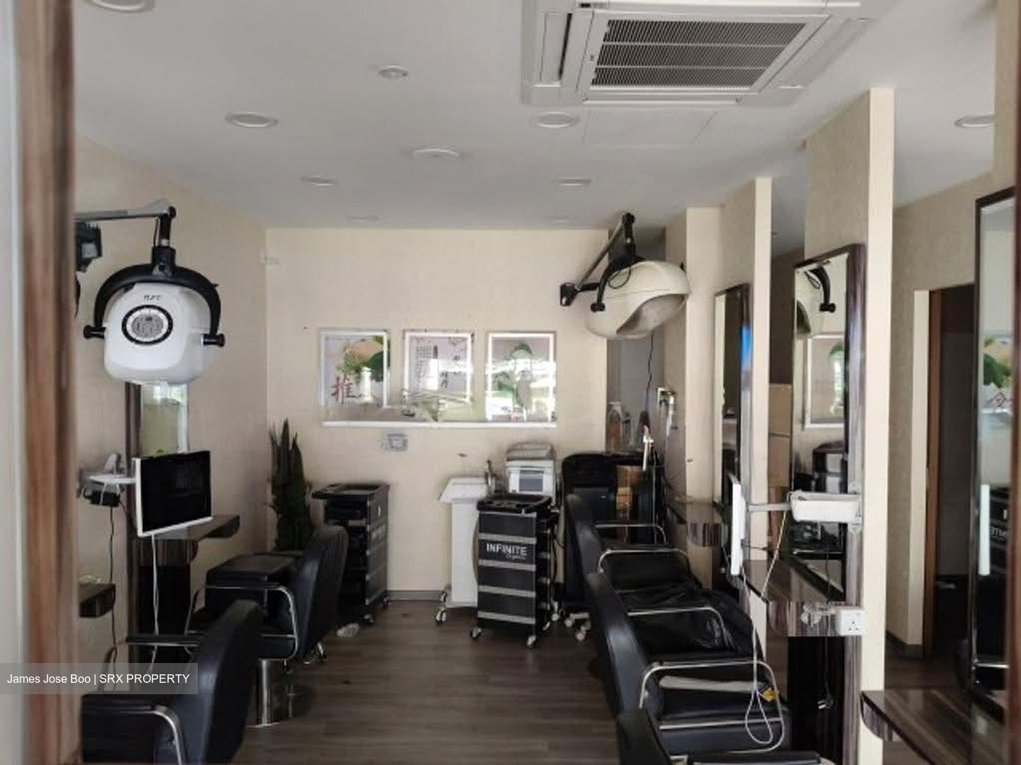 Hougang Avenue 1 (D19), Shop House #623642991